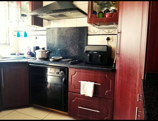 9 BEDROOM HOUSE FOR SALE IN HIGH RIDGE